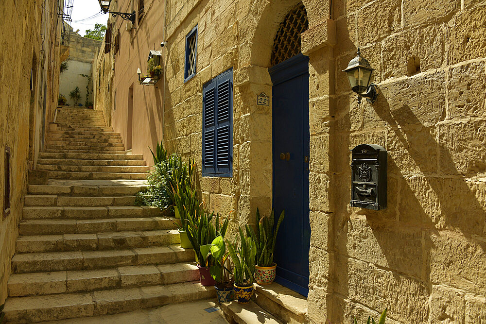 Narrow street in La Valetta, Malta, Mediterranean, Europe