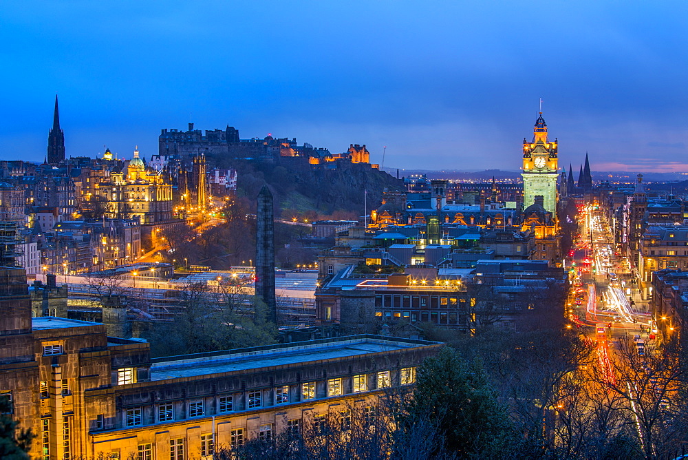 Panoramic view of Edinburgh, UNESCO World Heritage Site, Edinburgh, Scotland, United Kingdom, Europe