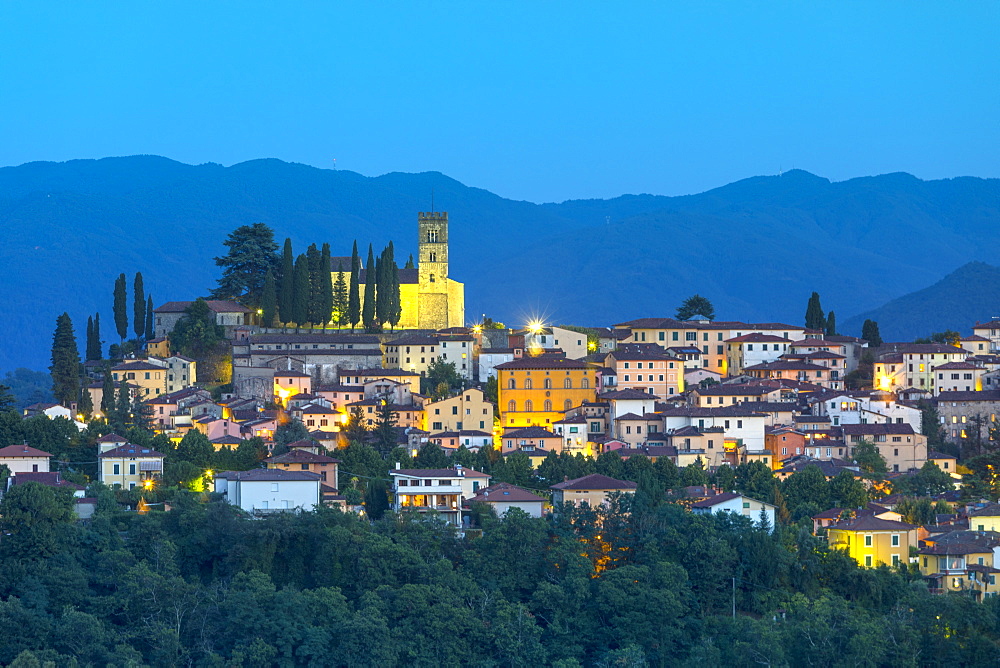 Barga at dusk, Tuscany, Italy, Europe