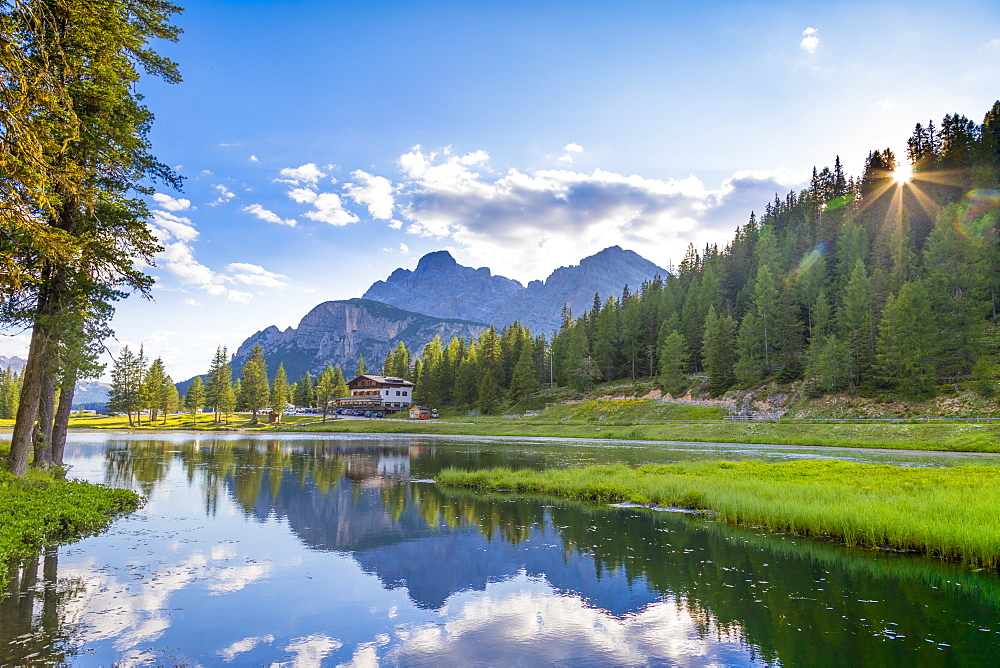 Lake Anturno, UNESCO World Heritage Site, Province of Belluno, Misurina, Auronzo di Cadore, Veneto, Italy, Europe