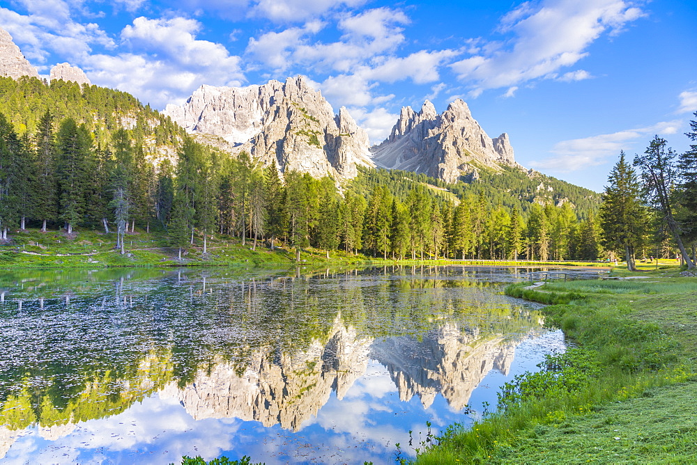 Lake Anturno and Cadini Mountains, UNESCO World Heritage Site, Province of Belluno, Misurina, Veneto, Italy, Europe