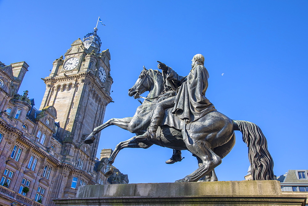 Caledonian Hotel and statue of Arthur Wellesley (1st Duke of Wellington), Edinburgh, Scotland, United Kingdom, Europe