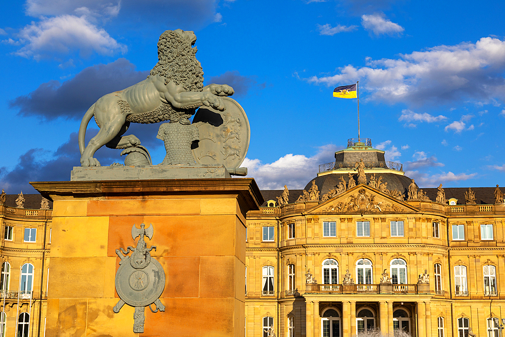 Lion statue at entrance, Neues Schloss (New Palace), Neues Schloss, Stuttgart, Baden-Wurttemberg state, Germany, Europe