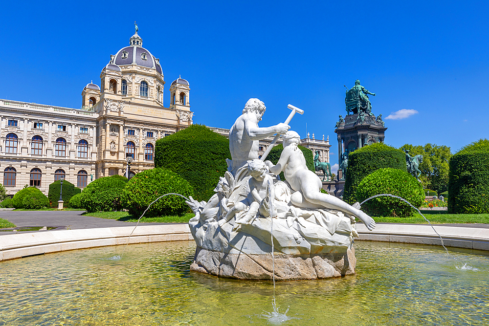 Sculpted fountain in front of Naturhistorisches Museum (Natural History Museum), Monument of Empress Maria Theresa, UNESCO World Heritage Site, Museum Quarter, Vienna, Austria, Europe