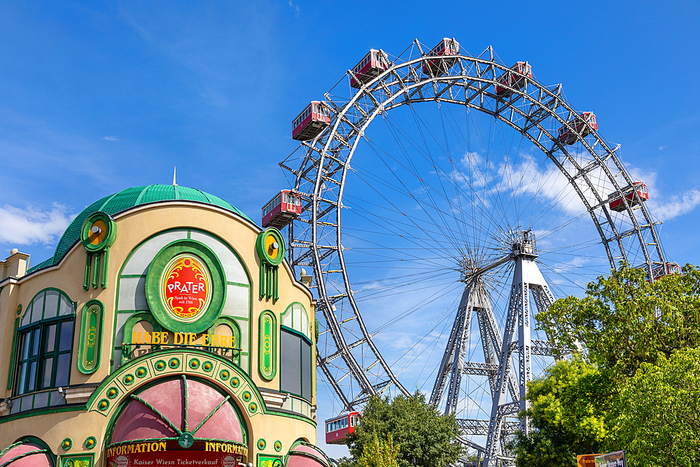 Riesenrad, Giant Ferris Wheel, Tourist Information Office, Prater, Vienna, Austria, Europe