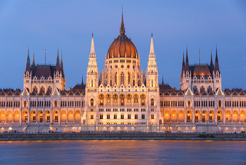 Hungarian Parliament at night on the River Danube, UNESCO World Heritage Site, Budapest, Hungary, Europe