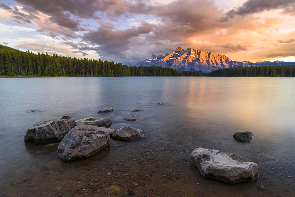 Sunset over Mount Rundle at Two Jack Lake, Banff National Park, UNESCO World Heritage Site, Alberta, Canada, North America