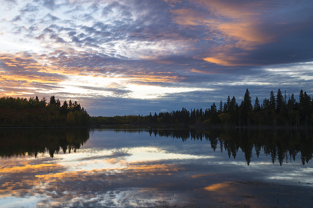 Sunset in autumn at Astotin Lake, Elk Island National Park, Alberta, Canada, North America