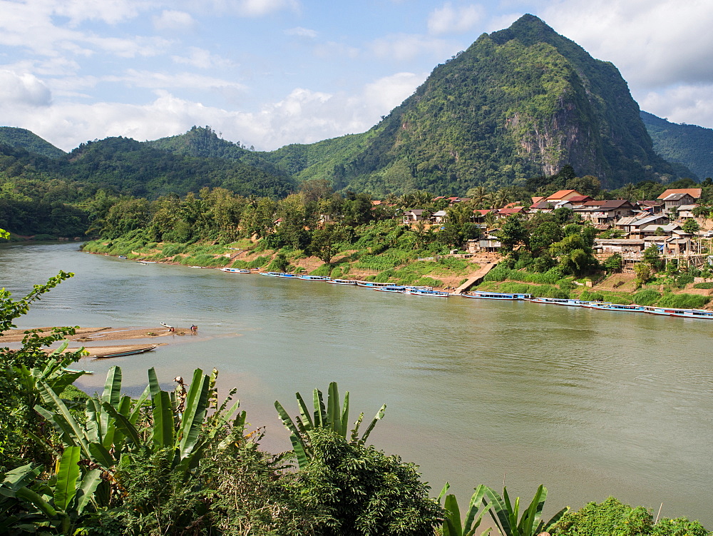 Village, river, and mountains, Nong Khiaw, Laos, Indochina, Southeast Asia, Asia