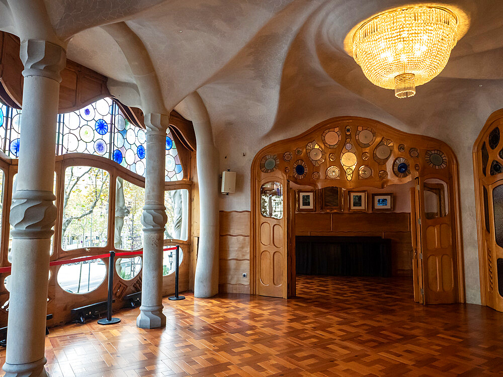 Interior of Casa Battlo, designed by Antoni Gaudi, UNESCO World Heritage Site, Barcelona, Catalonia, Spain, Europe