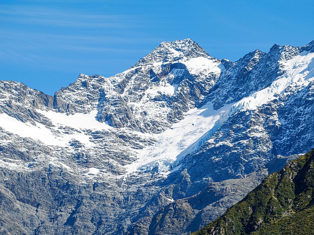 Mountain views from the Hooker Valley Trail in Aoraki (Mount Cook) National Park, UNESCO World Heritage Site, Southern Alps, South Island, New Zealand, Pacific