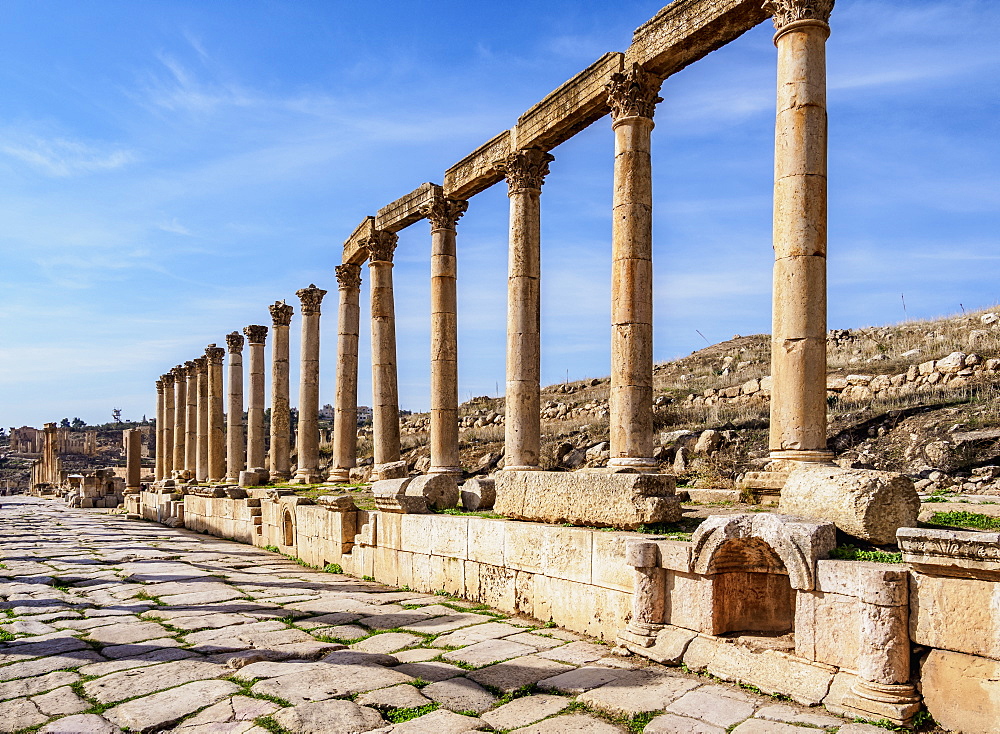 Colonnaded Street (Cardo), Jerash, Jerash Governorate, Jordan, Middle East