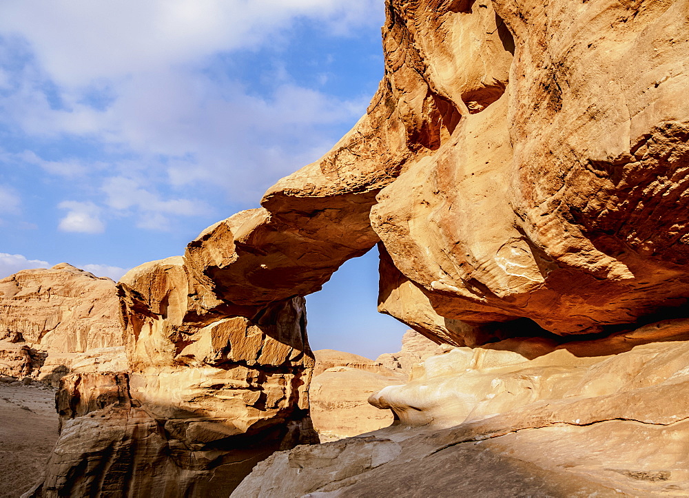 Um Fruth Rock Bridge, Wadi Rum, Aqaba Governorate, Jordan, Middle East