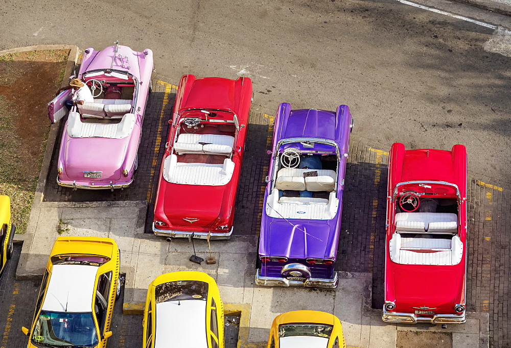 Vintage cars at Central Park, elevated view, Havana, La Habana Province, Cuba, West Indies, Central America