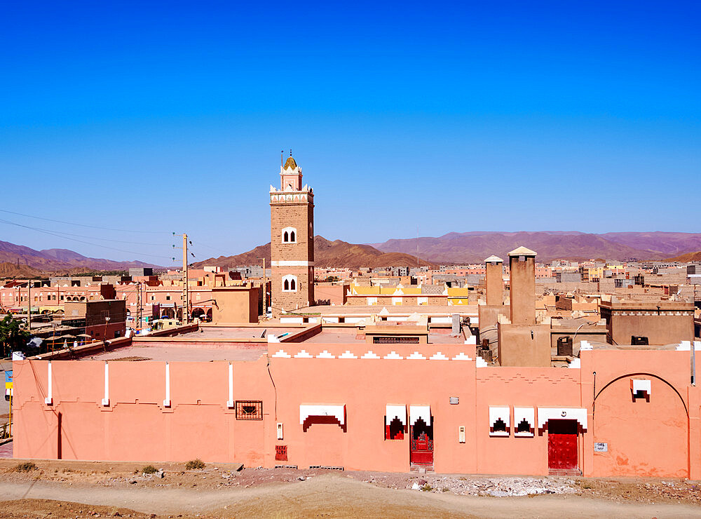 Townscape of Agdz (Agdez), Draa-Tafilalet Region, Morocco, North Africa, Africa