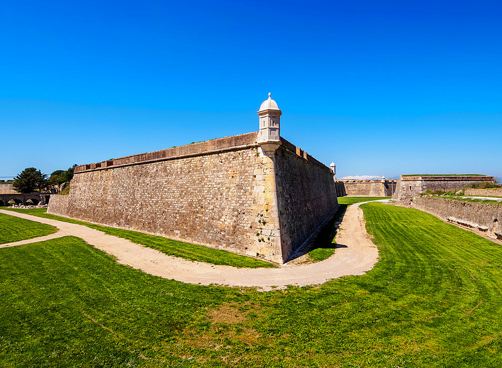 Castell de Sant Ferran (Sant Ferran Castle), a large military fortress, Figueres (Figueras), Catalonia, Spain, Europe