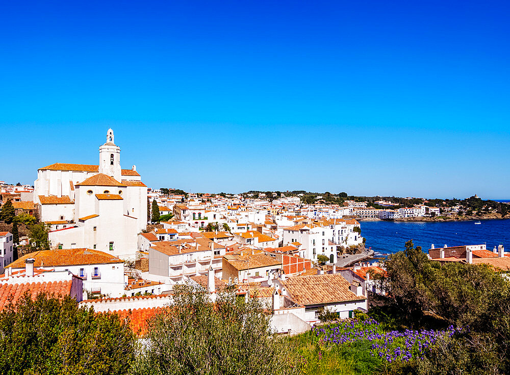 Townscape with Santa Maria Church, Cadaques, Cap de Creus Peninsula, Catalonia, Spain, Europe