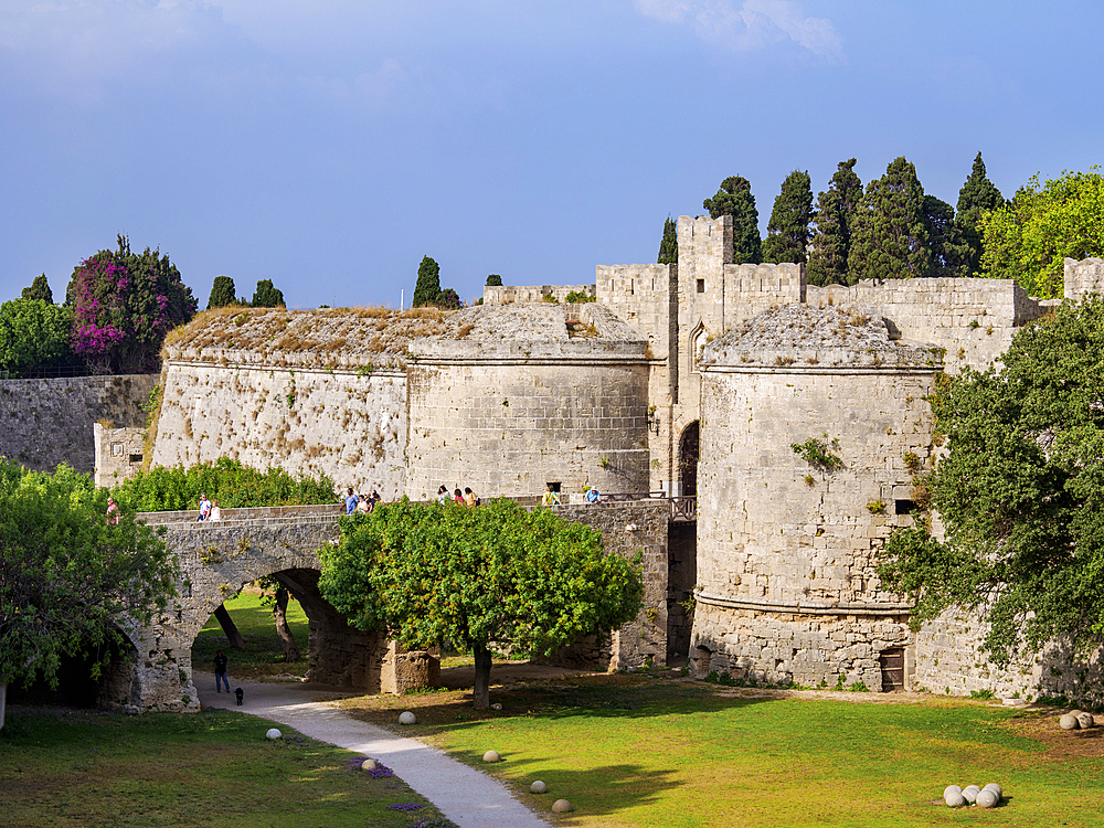 Gate d'Amboise, Medieval Old Town, UNESCO World Heritage Site, Rhodes City, Rhodes Island, Dodecanese, Greek Islands, Greece, Europe