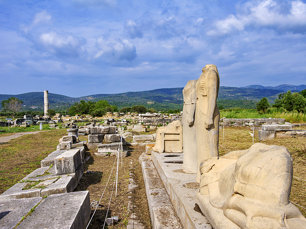 Sculptures of The Geneleos Group, Sacred Way, Heraion of Samos, UNESCO World Heritage Site, Ireo, Samos Island, North Aegean, Greek Islands, Greece, Europe