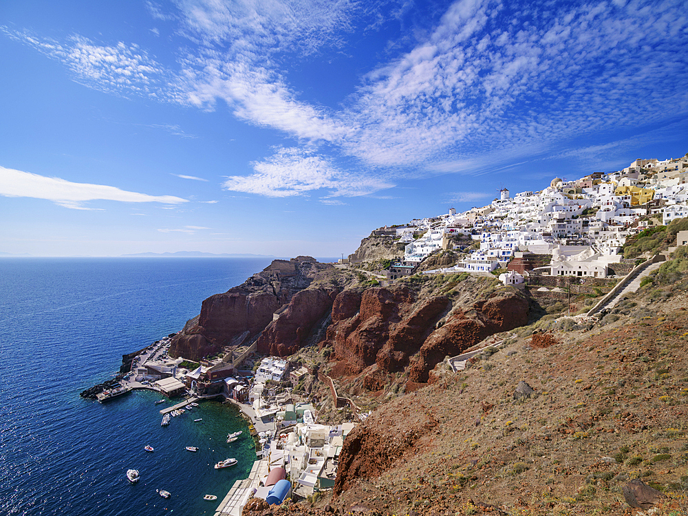 Ammoudi Bay and Oia Village, Santorini (Thira) Island, Cyclades, Greek Islands, Greece, Europe