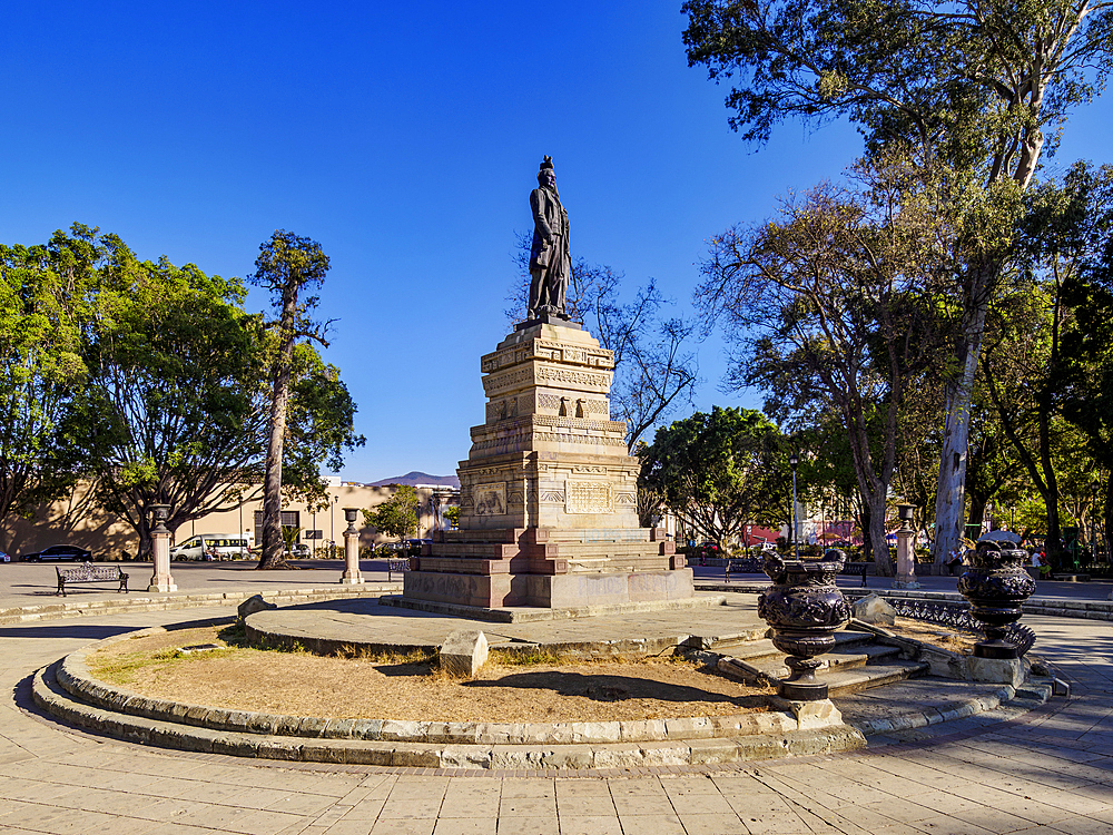 Monument to Don Benito Juarez Garcia, El Llano Park, Oaxaca de Juarez, Oaxaca State, Mexico