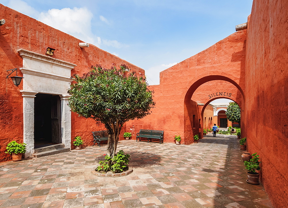 Santa Catalina Monastery, UNESCO World Heritage Site, Arequipa, Peru, South America