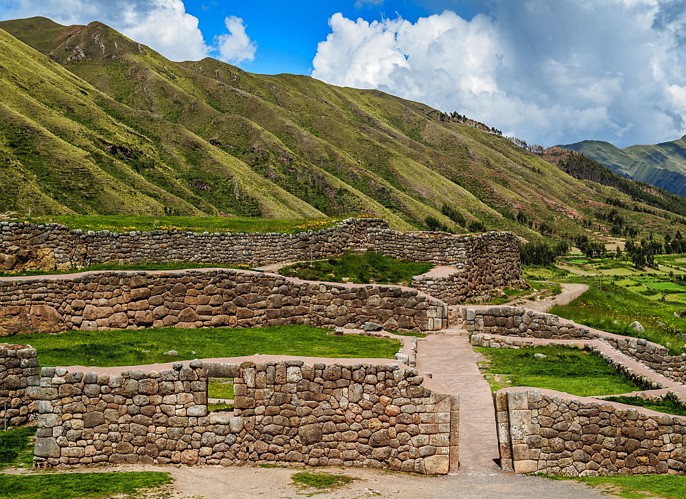 Puka Pukara Ruins, Cusco Region, Peru, South America