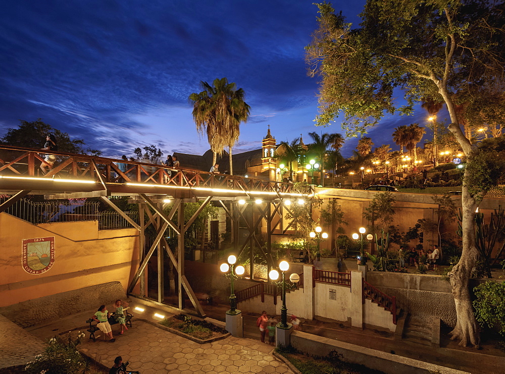 Los Suspiros Bridge at dusk, Barranco District, Lima, Peru, South America