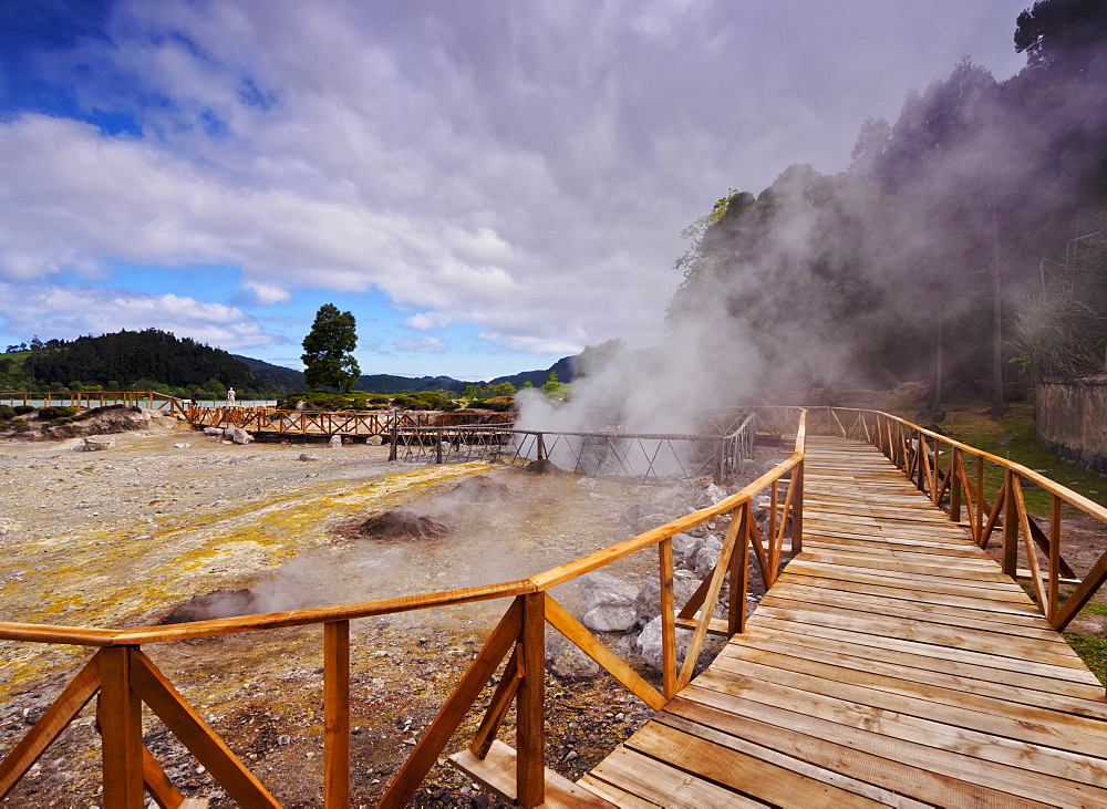 Fumarolas da Lagoa das Furnas, hot springs, Sao Miguel Island, Azores, Portugal, Atlantic, Europe