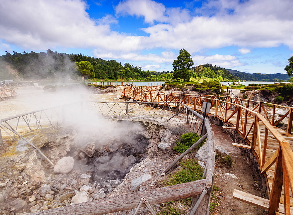 Fumarolas da Lagoa das Furnas, hot springs, Sao Miguel Island, Azores, Portugal, Atlantic, Europe