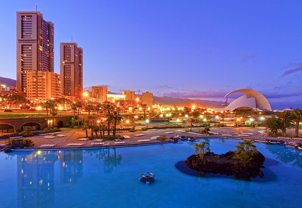 Parque Maritimo Cesar Manrique, Torres de Santa Cruz and Auditorium, Santa Cruz de Tenerife, Tenerife, Canary Islands, Spain, Atlantic, Europe