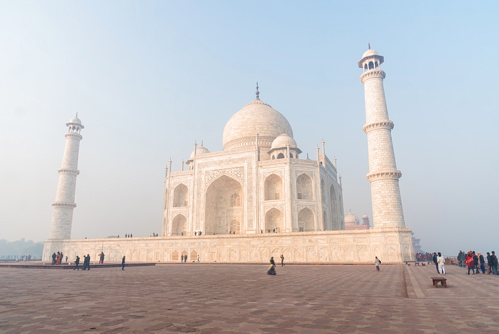 The Taj Mahal, UNESCO World Heritage Site, Agra, Uttar Pradesh, India, Asia