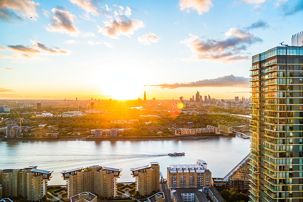 The sun sets over the City of London, London, England, United Kingdom, Europe