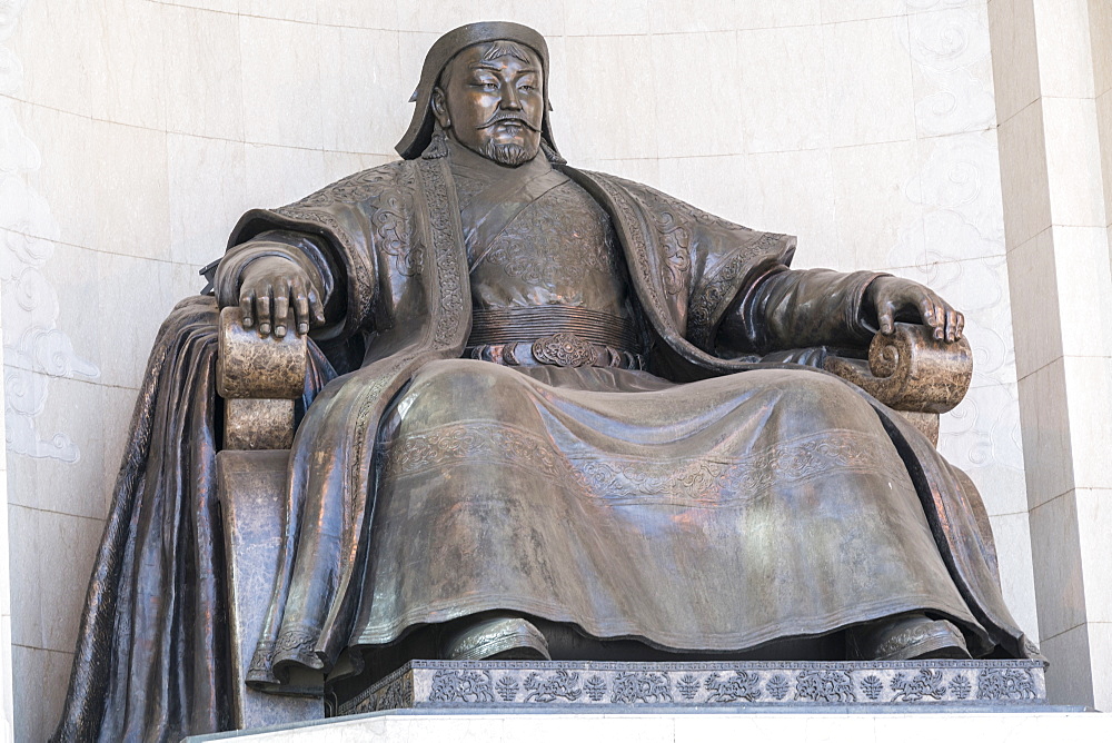 Genghis Khan statue at the Government Palace, Ulan Bator, Mongolia, Central Asia, Asia