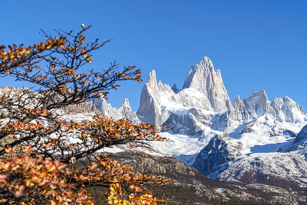 Fitz Roy range peaks in autumnal landscape, El Chalten, Los Glaciares National Park, UNESCO World Heritage Site, Santa Cruz province, Argentina, South America