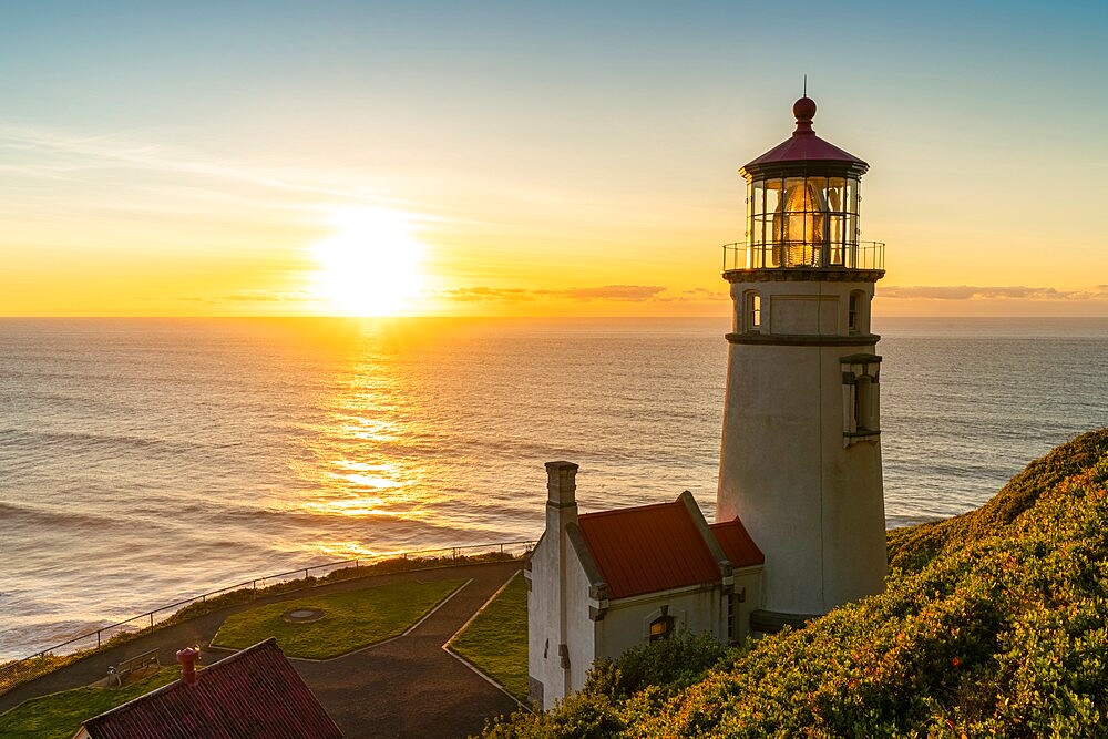 Heceta Head Lighthouse at sunset, Florence, Lane county, Oregon, United States of America, North America