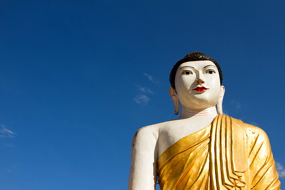 Buddha of the Shwemawdaw Pagoda complex, Bagan (Pagan), Myanmar (Burma), Asia