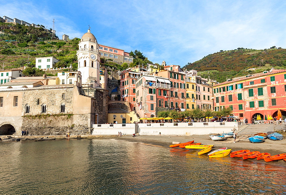 Colourful kayaks in the harbour at Vernazza, Cinque Terre, UNESCO World Heritage Site, Liguria, Italy, Europe