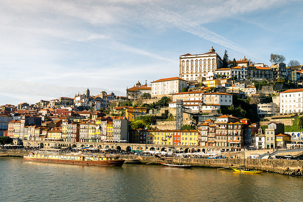 The district of Ribeira on the Porto side of the River Douro, UNESCO World Heritage Site, Porto, Portugal, Europe