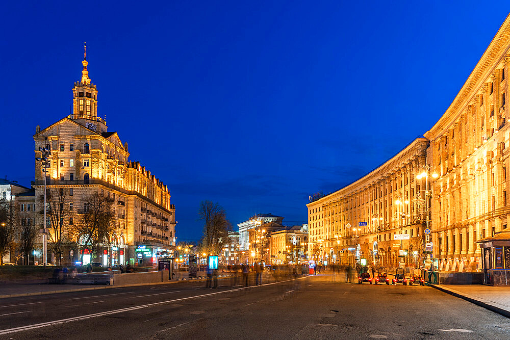 Kyiv's Khreshchatyk Street during blue hour, Kyiv (Kiev), Ukraine, Europe