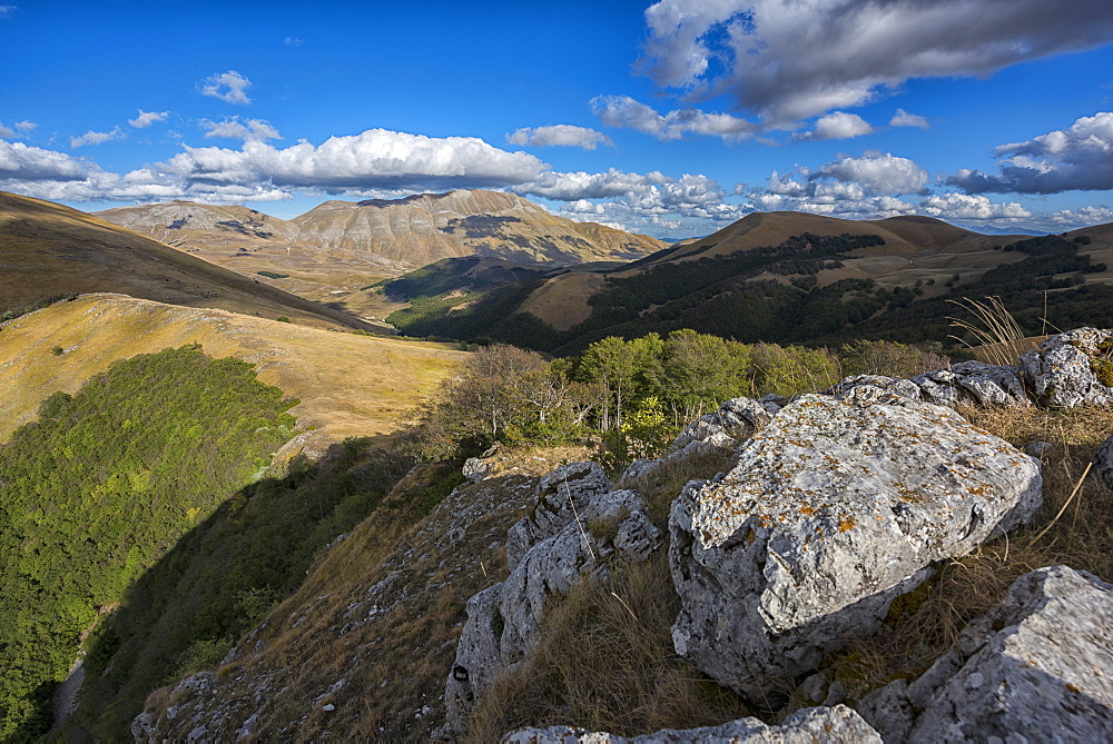 Mount Vettore in autumn, Sibillini Park, Umbria, Italy, Europe