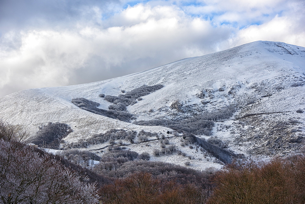 Monte Cucco mountain in winter, Apennines, Umbria, Italy, Europe