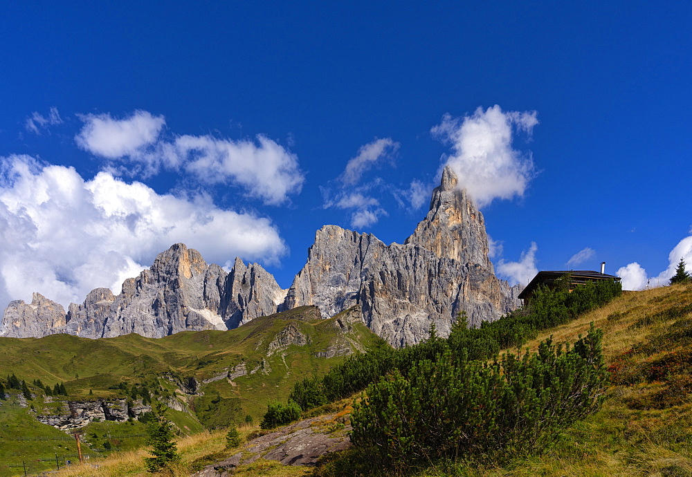 Rolle Pass, Cimon de la Pala, Dolomites, Veneto, Italy, Europe