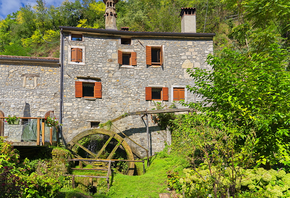 Caglieron caves, Old water mill, Veneto, Italy, Europe