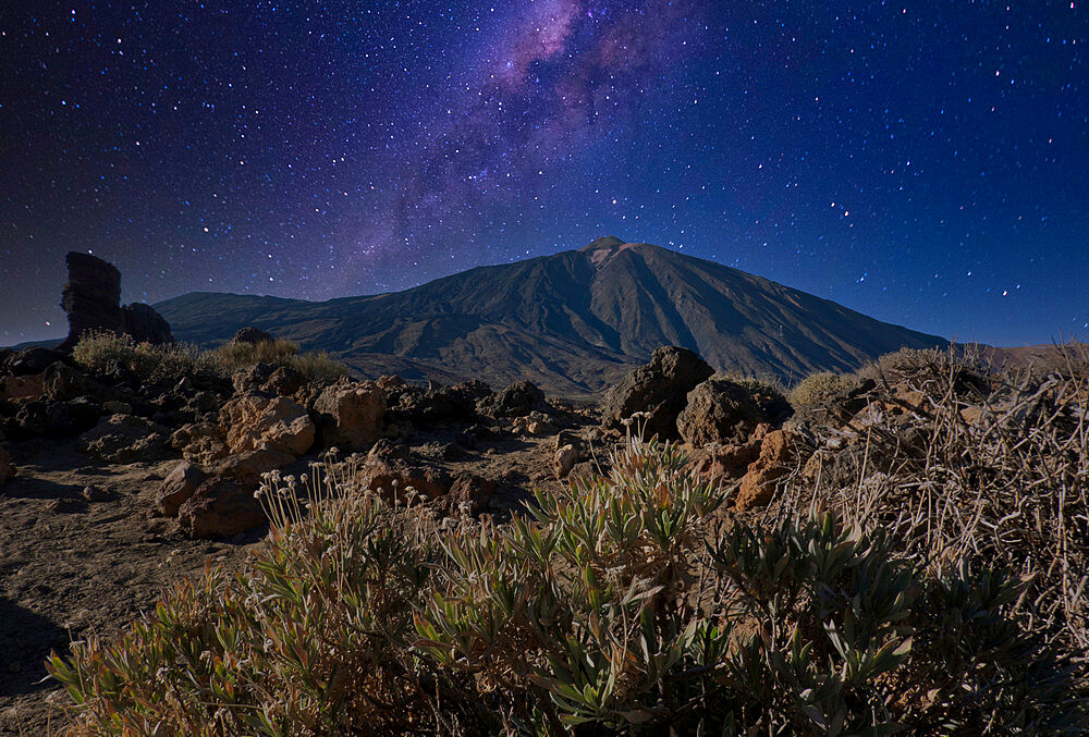 Milky Way over Mount Teide, Mount Teide National Park, UNESCO World Heritage Site, Tenerife, Canary Islands, Spain, Atlantic, Europe