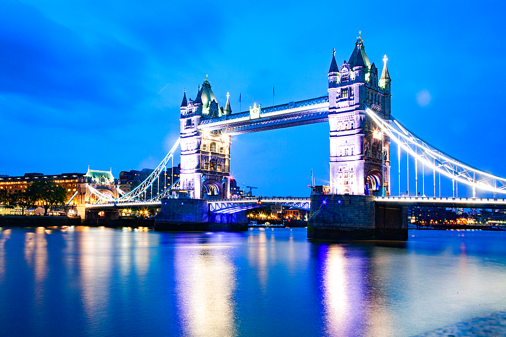 Tower Bridge at night, London, England, United Kingdom, Europe