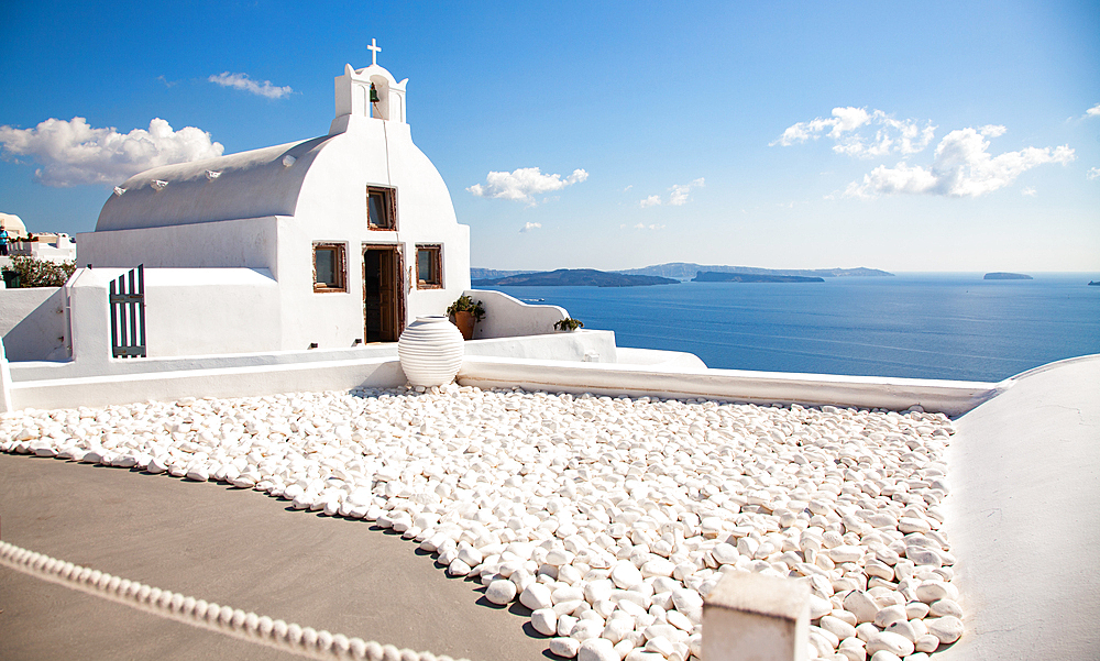 Whitewashed chapel on the beautiful Santorini Island, Cyclades, Greek Islands, Greece, Europe