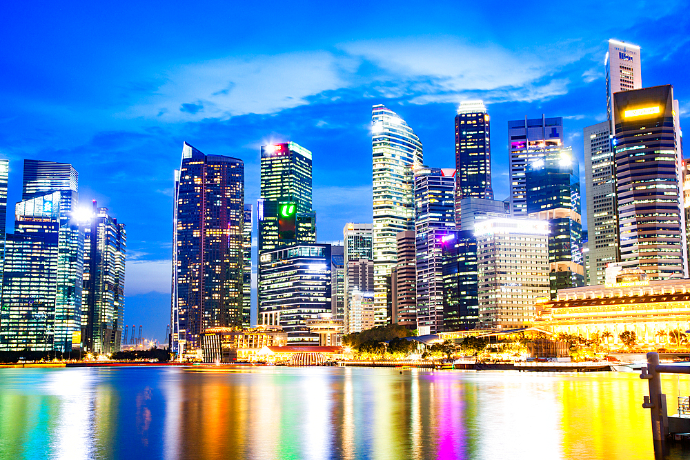 SINGAPORE, SINGAPORE - MARCH 2019: Downtown core skyscrapers by Marina Bay in Singapore