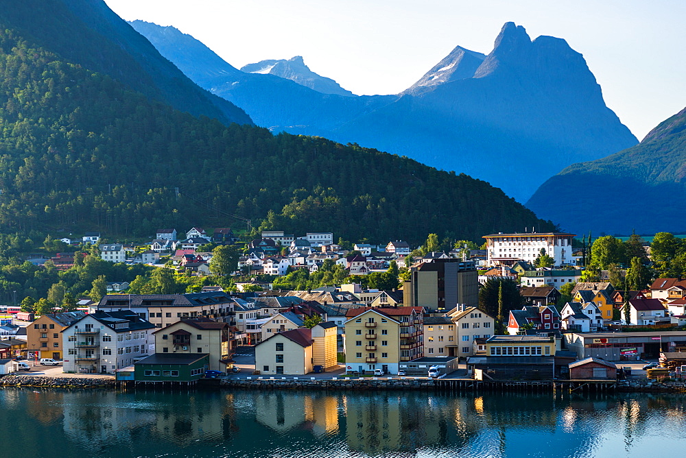 Andalsnes located at the mouth of the river Rauma, on the shores of the Romsdalsfjord (Romsdal Fjord), More og Romsdal, Norway, Scandinavia, Europe