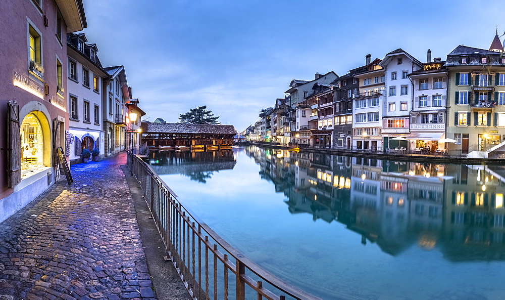 Traditional houses reflected in the Aare River, Thun, Canton of Bern, Switzerland, Europe